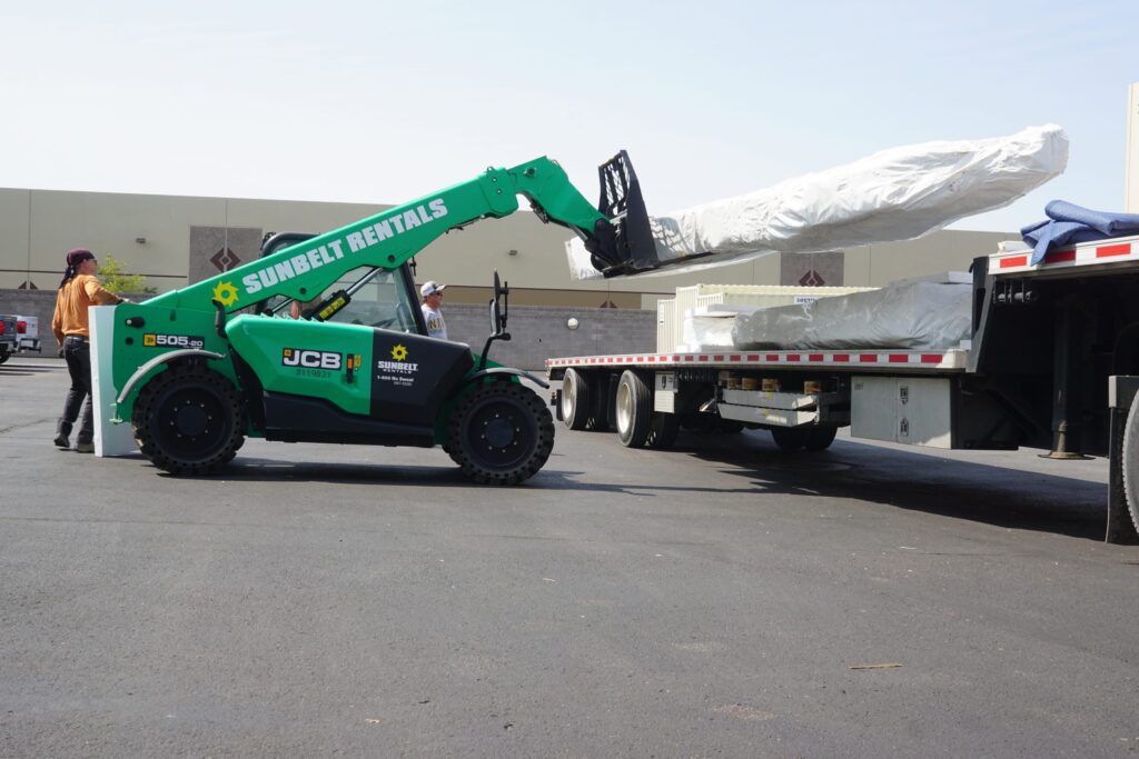 putting figures on flatbed